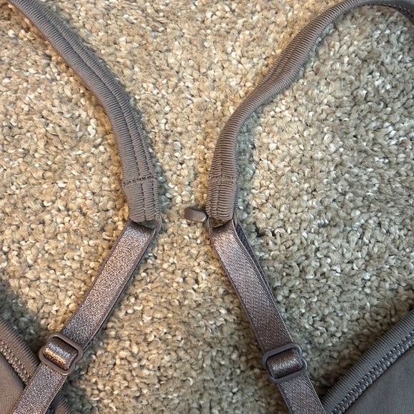 Lululemon Ebb to Street Bra *Light Support A/B Cup - Picture 3 of 6